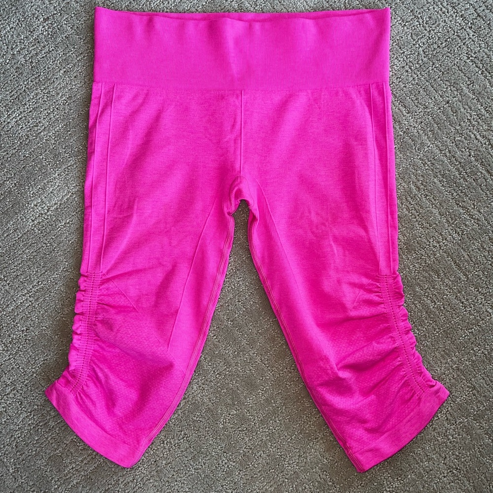 Lululemon, ebb to street, cropped leggings, hot pink, size 10